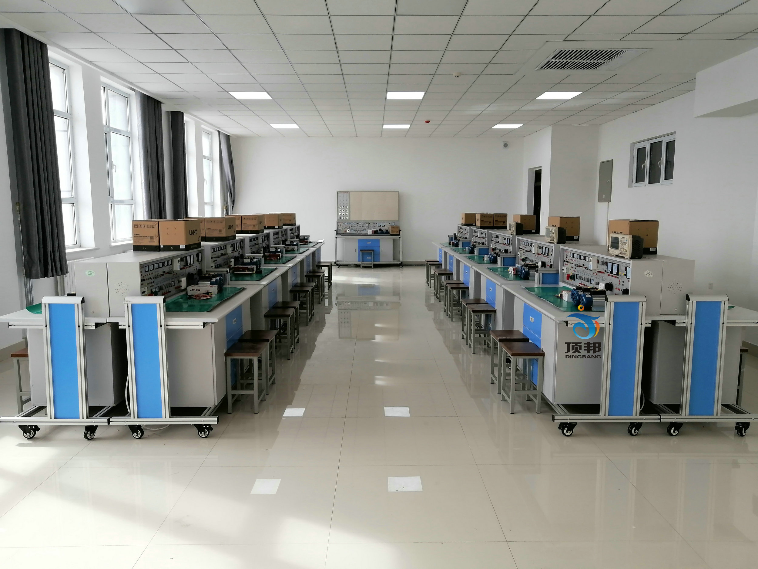 ͨ��늹������������τ�(d��ng)����ֱ��늙C(j��)���ĺ�һ��(sh��)�(y��n)���O(sh��)��