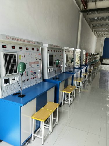 ̫��ܹ���Դ�l(f��)�ϵ�y(t��ng)��Ӗ�b��