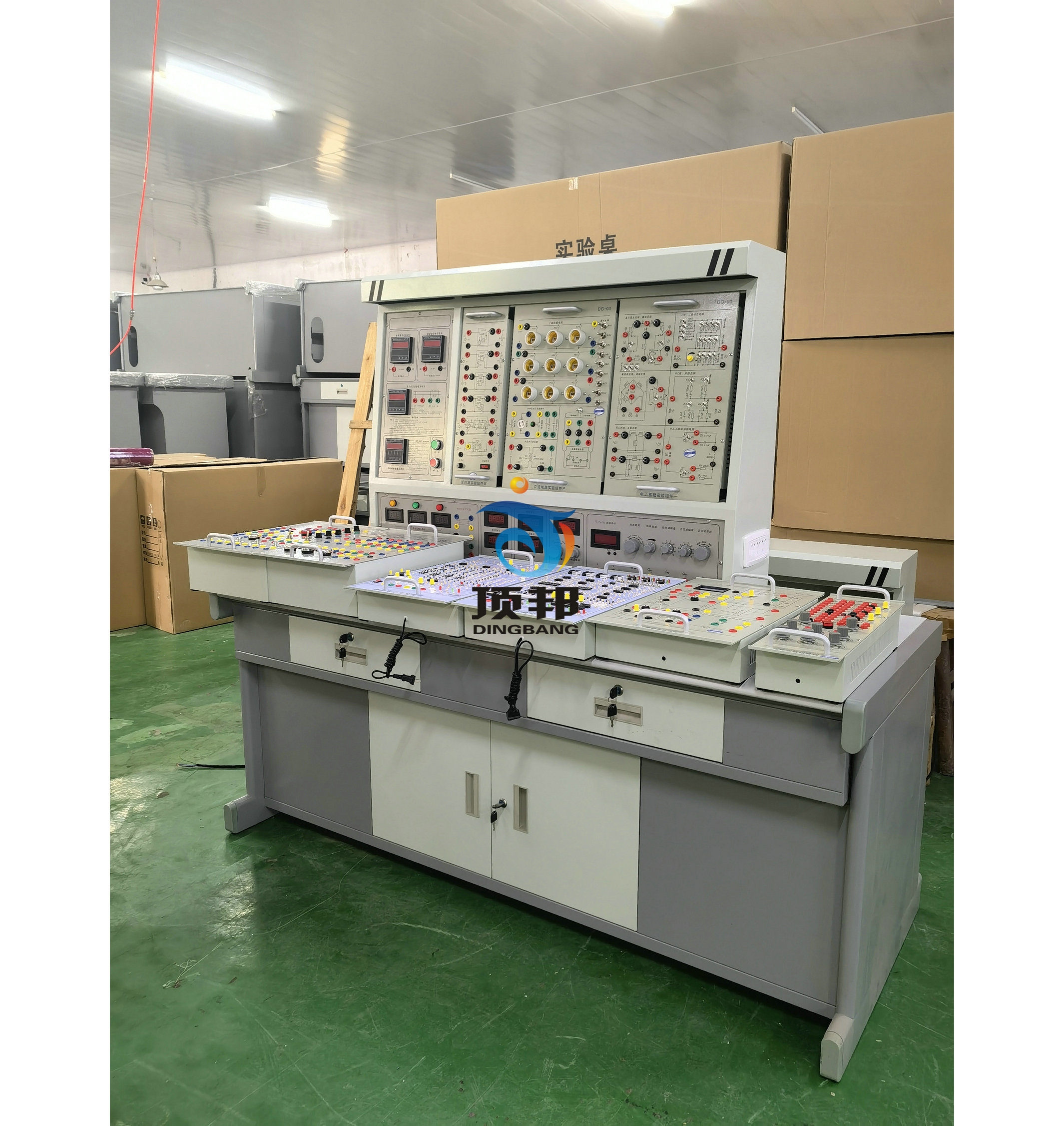 高性能電工數(shù)電模電電拖綜合實訓裝置