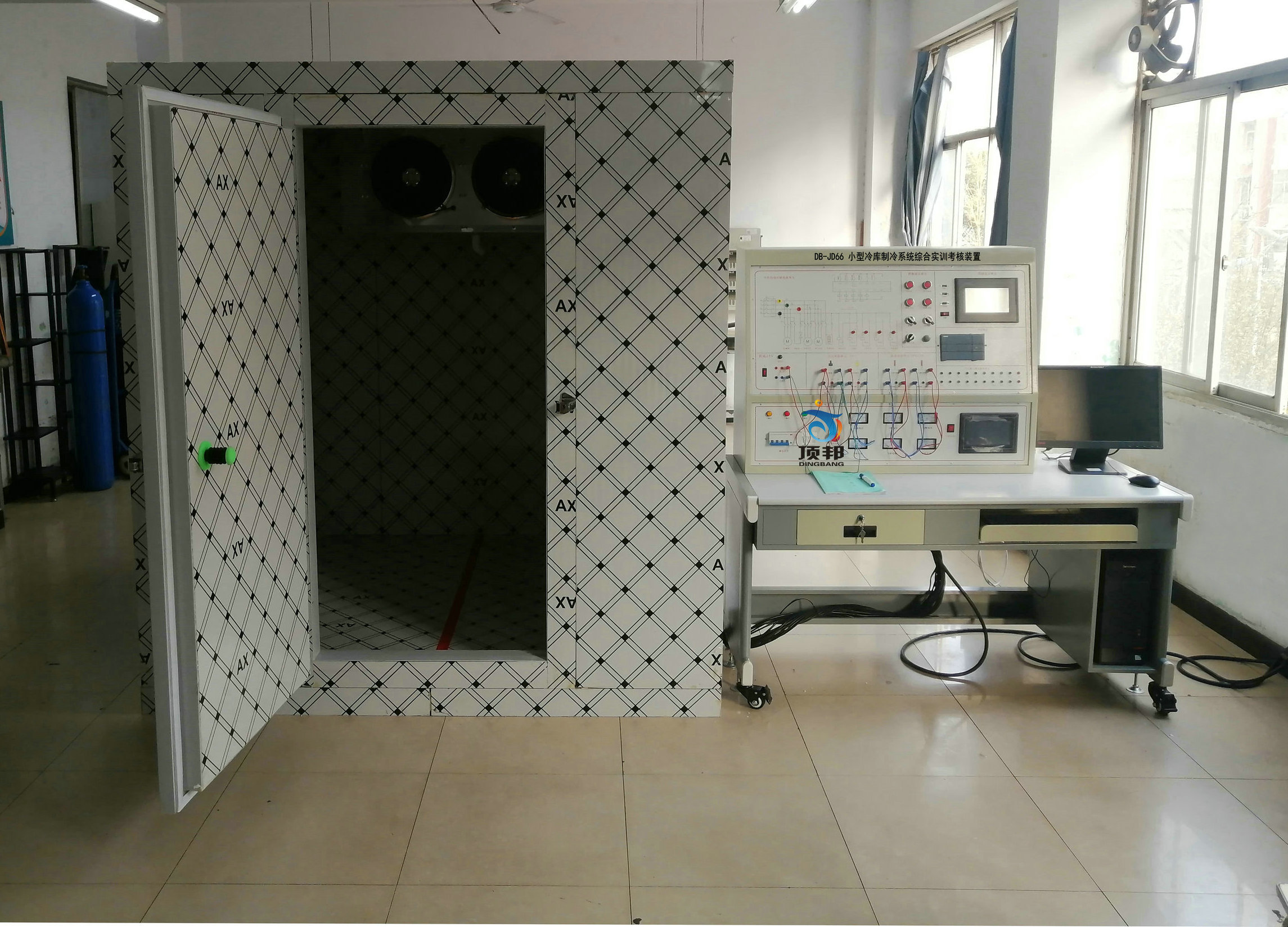 С�����(k��)����ϵ�y(t��ng)�C�ό�(sh��)Ӗ(x��n)�����b��