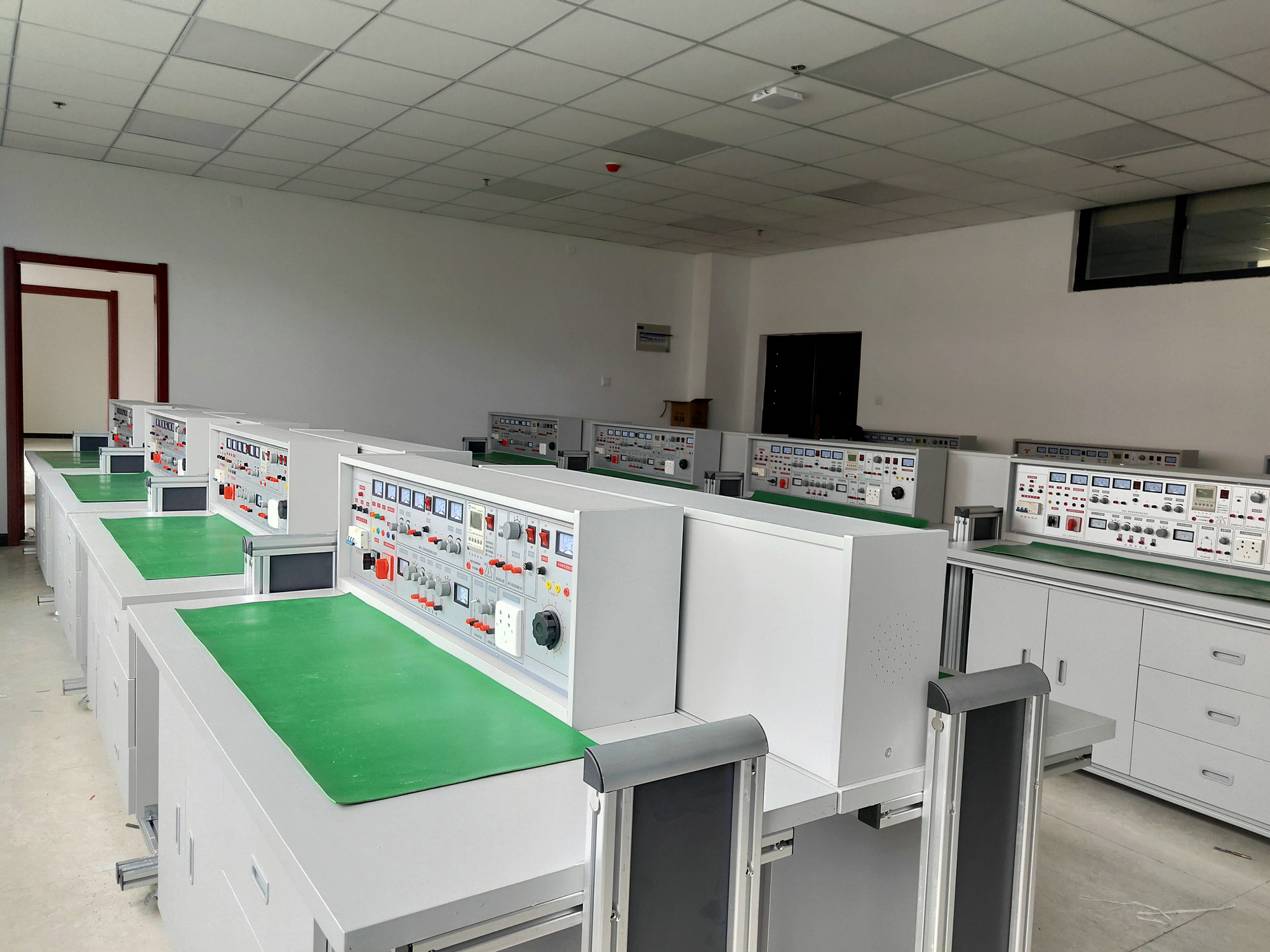 ͨ��������늹���������������һ��(sh��)�(y��n)�ҳ����O(sh��)��