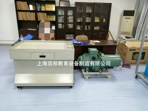 �ݗUʽ���䉺�s�C(j��)���b��(sh��)Ӗ(x��n)�b��