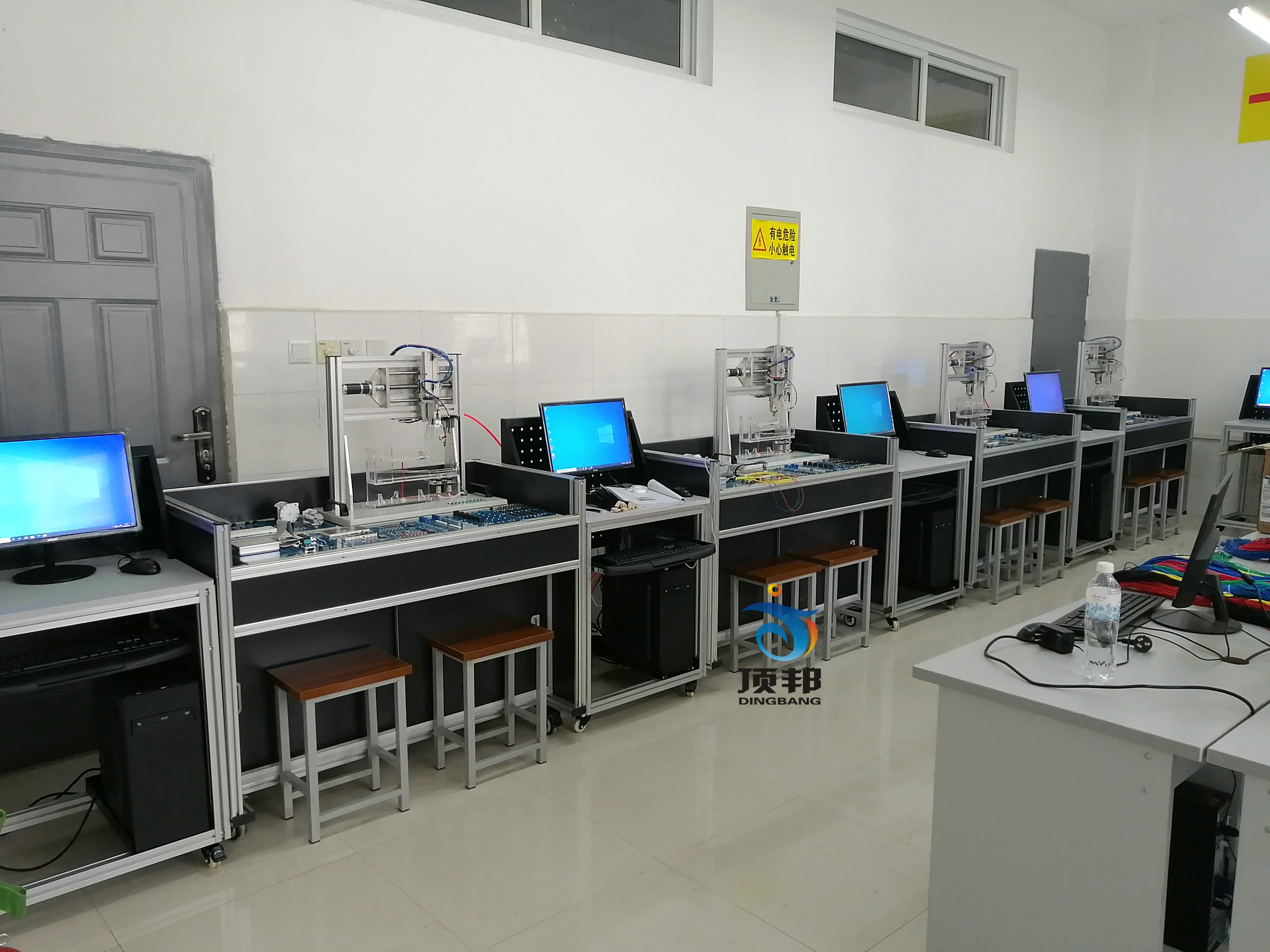 單片機應用實訓考核裝置