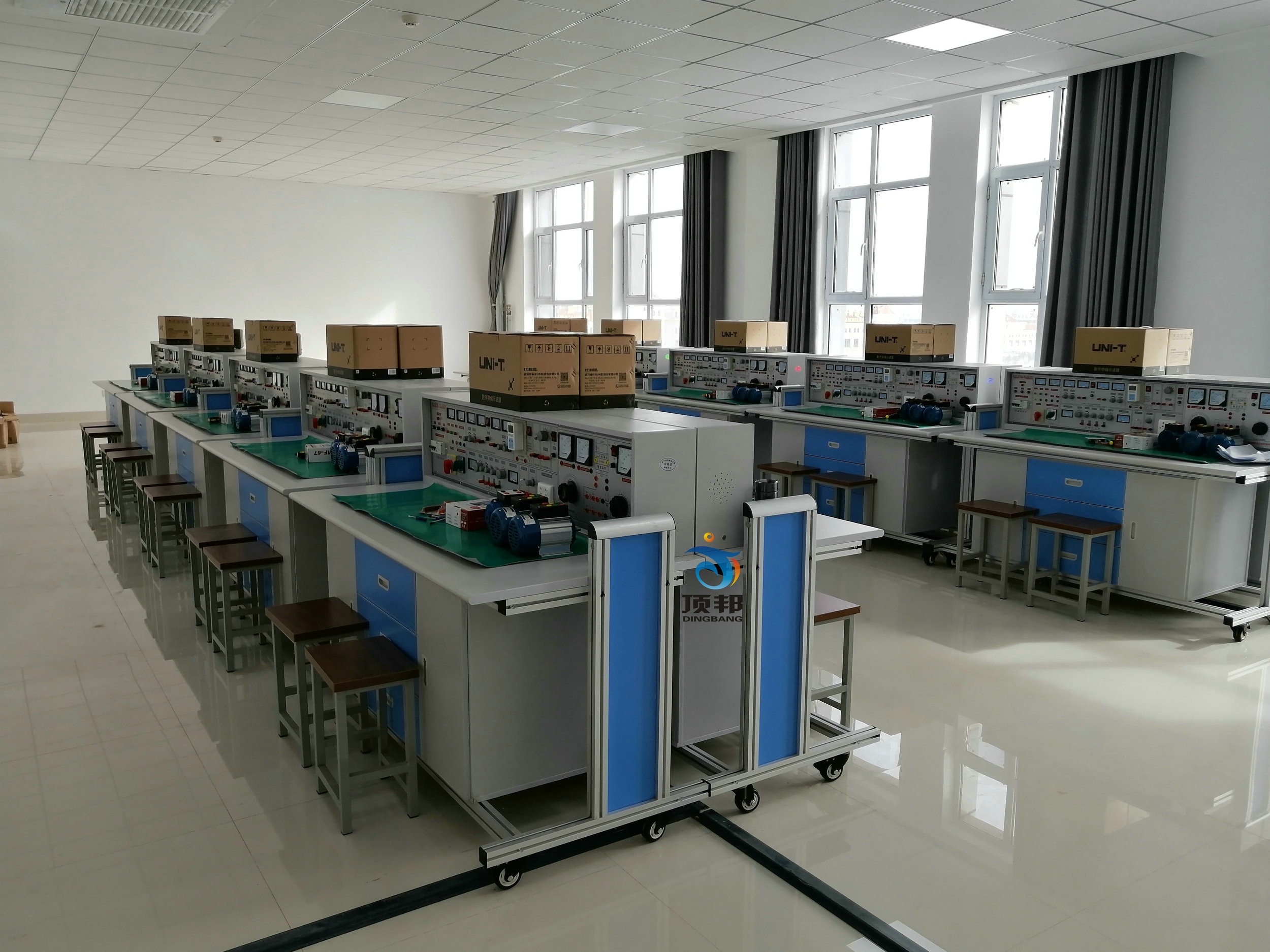 ͨ��늹�����ӡ�����τ�(d��ng)����ֱ��늙C(j��)���ĺ�һ��(sh��)�(y��n)���O(sh��)��