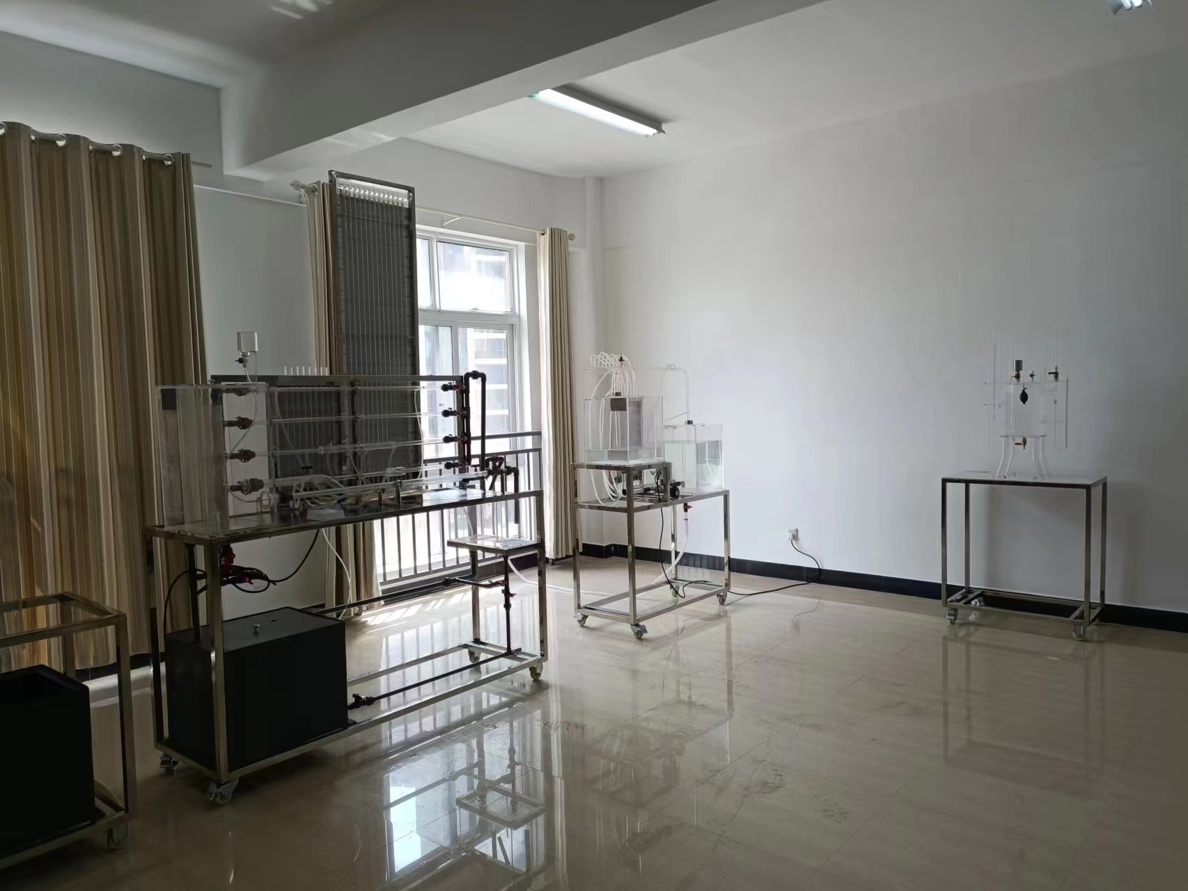 環(huán)境工程實(shí)驗(yàn)室設(shè)備