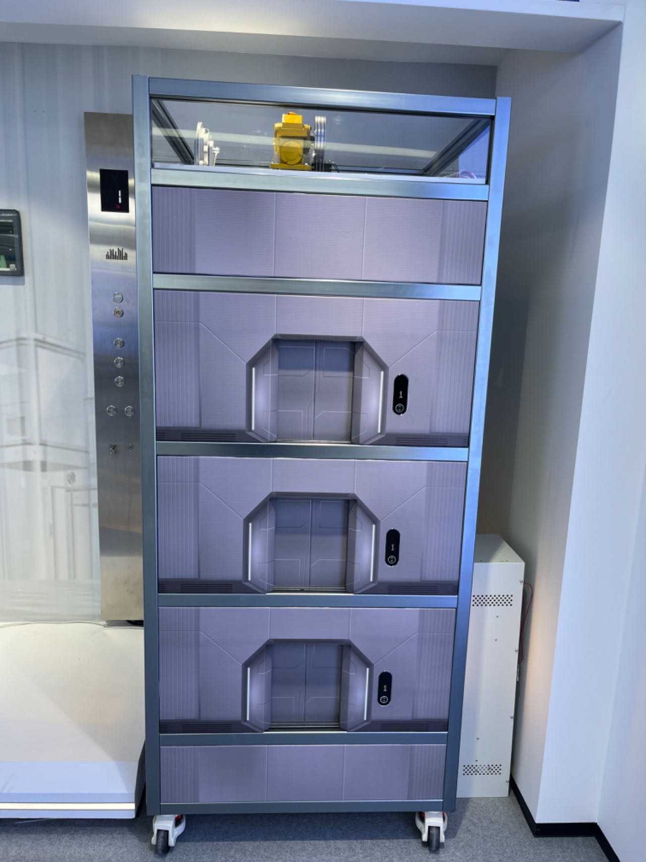 默納克高仿真電梯模型