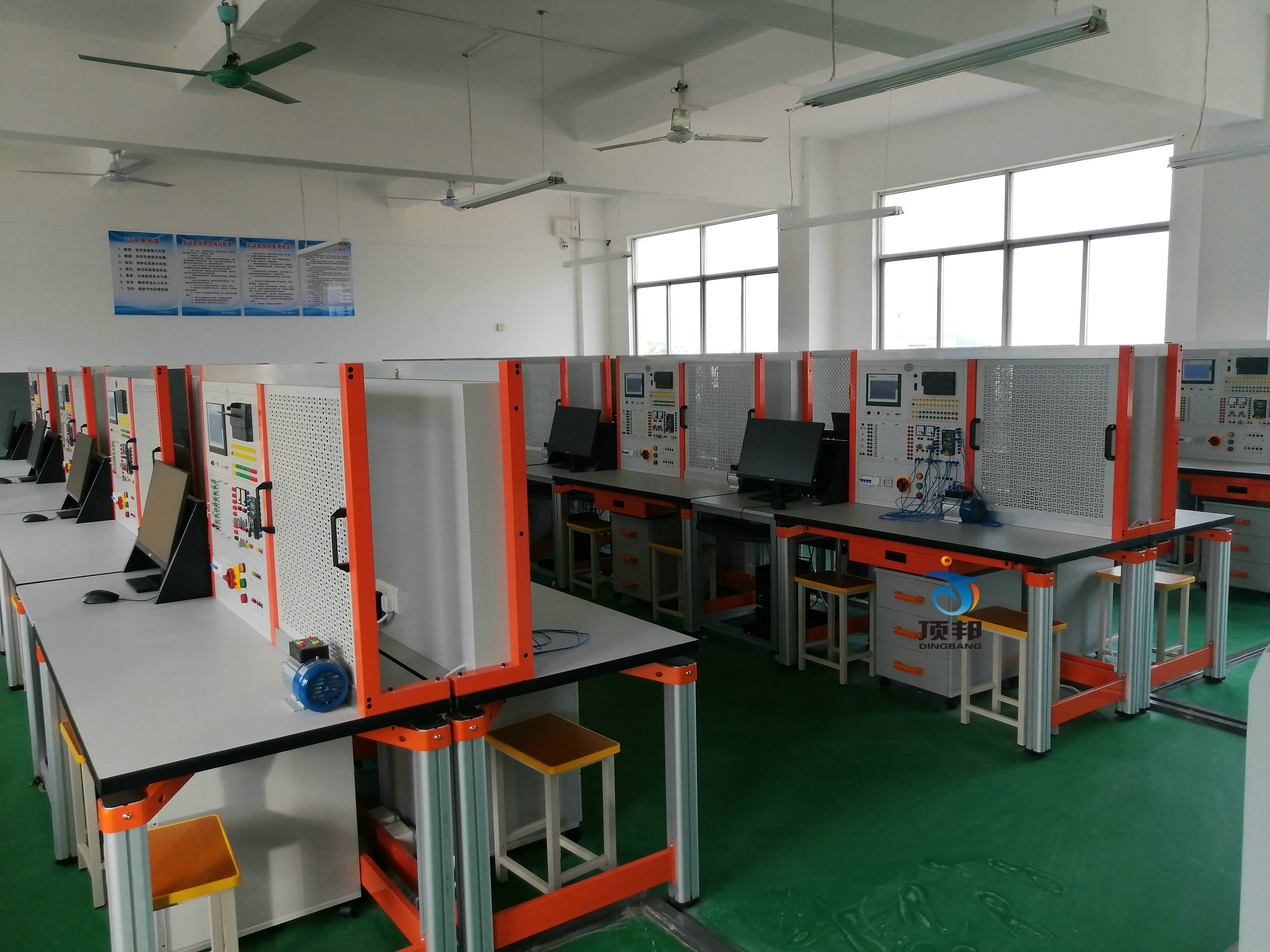 PLC可編程控制技術綜合實訓裝置