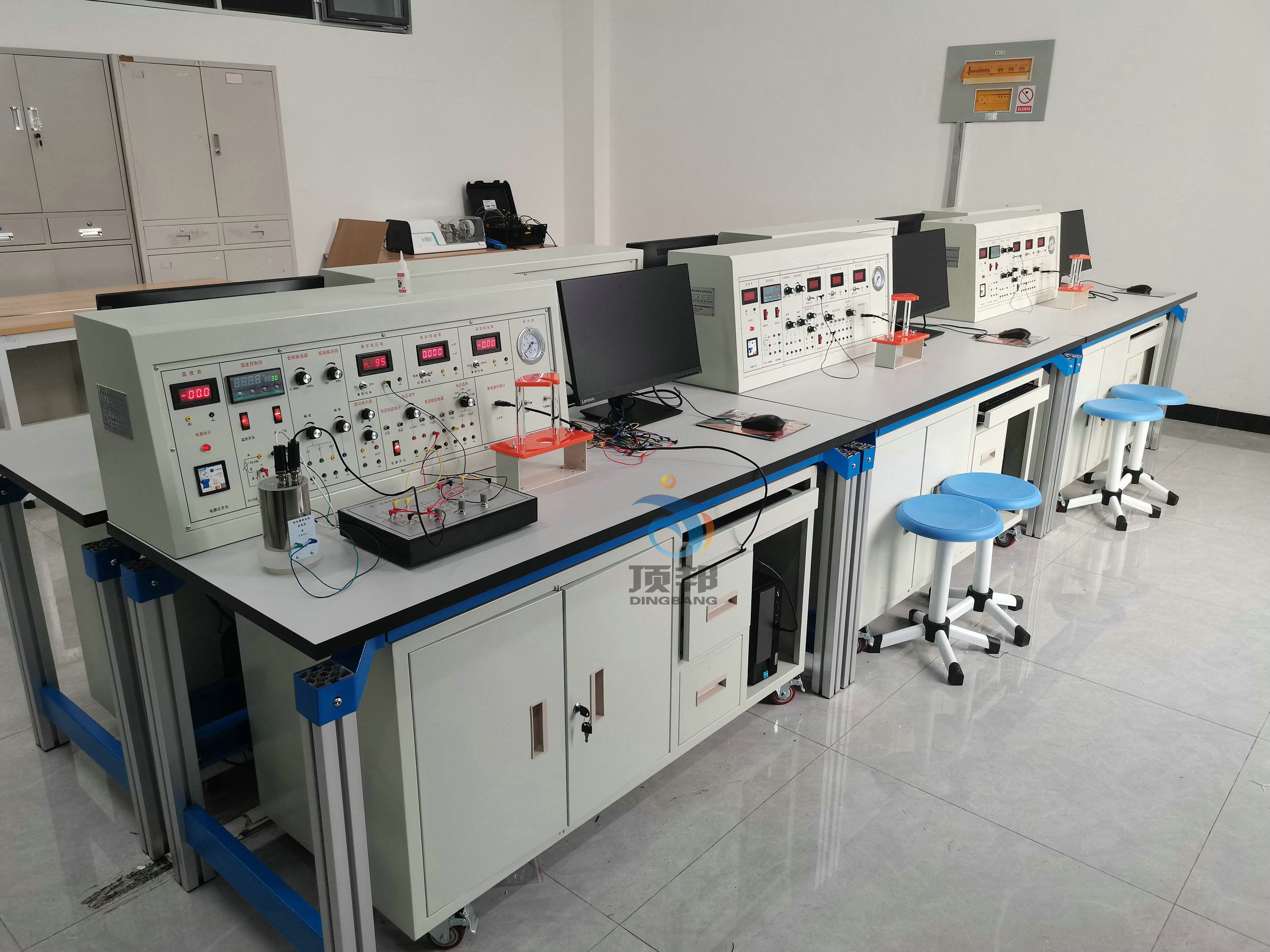 傳感器原理與檢測(cè)技術(shù)實(shí)驗(yàn)臺(tái)