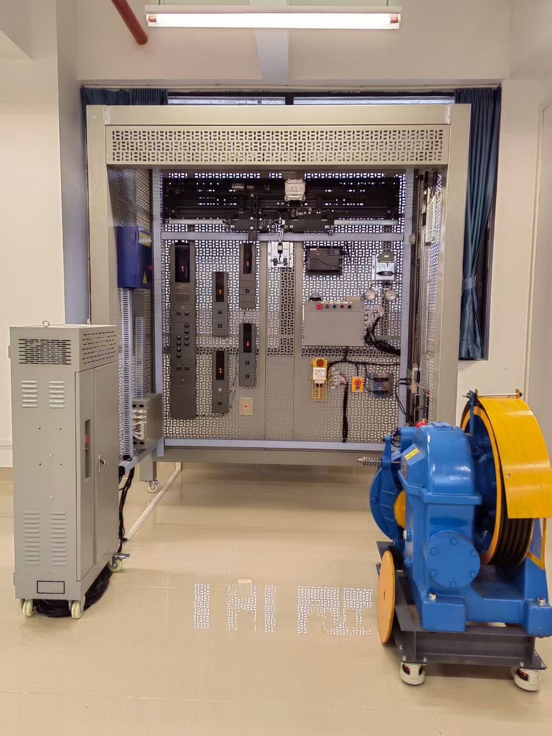 電梯電氣控制裝調(diào)實訓(xùn)考核裝置