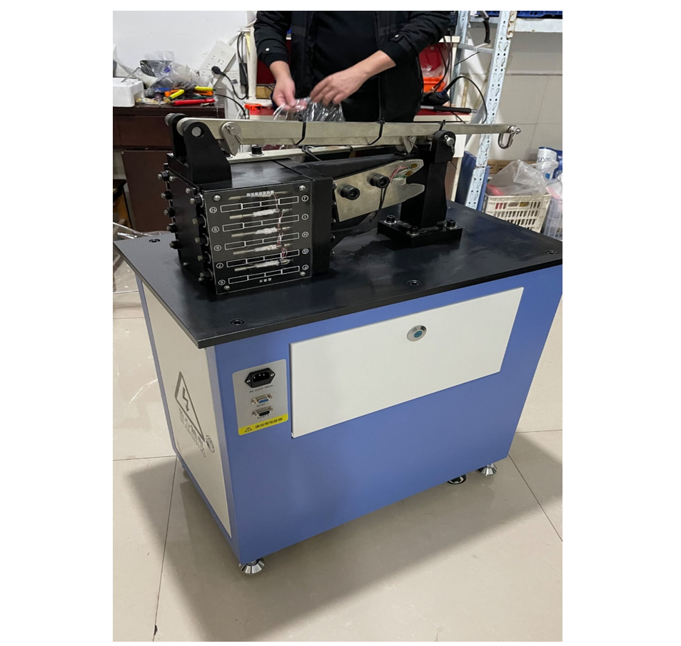 多功能螺栓組聯(lián)接綜合實(shí)驗(yàn)臺