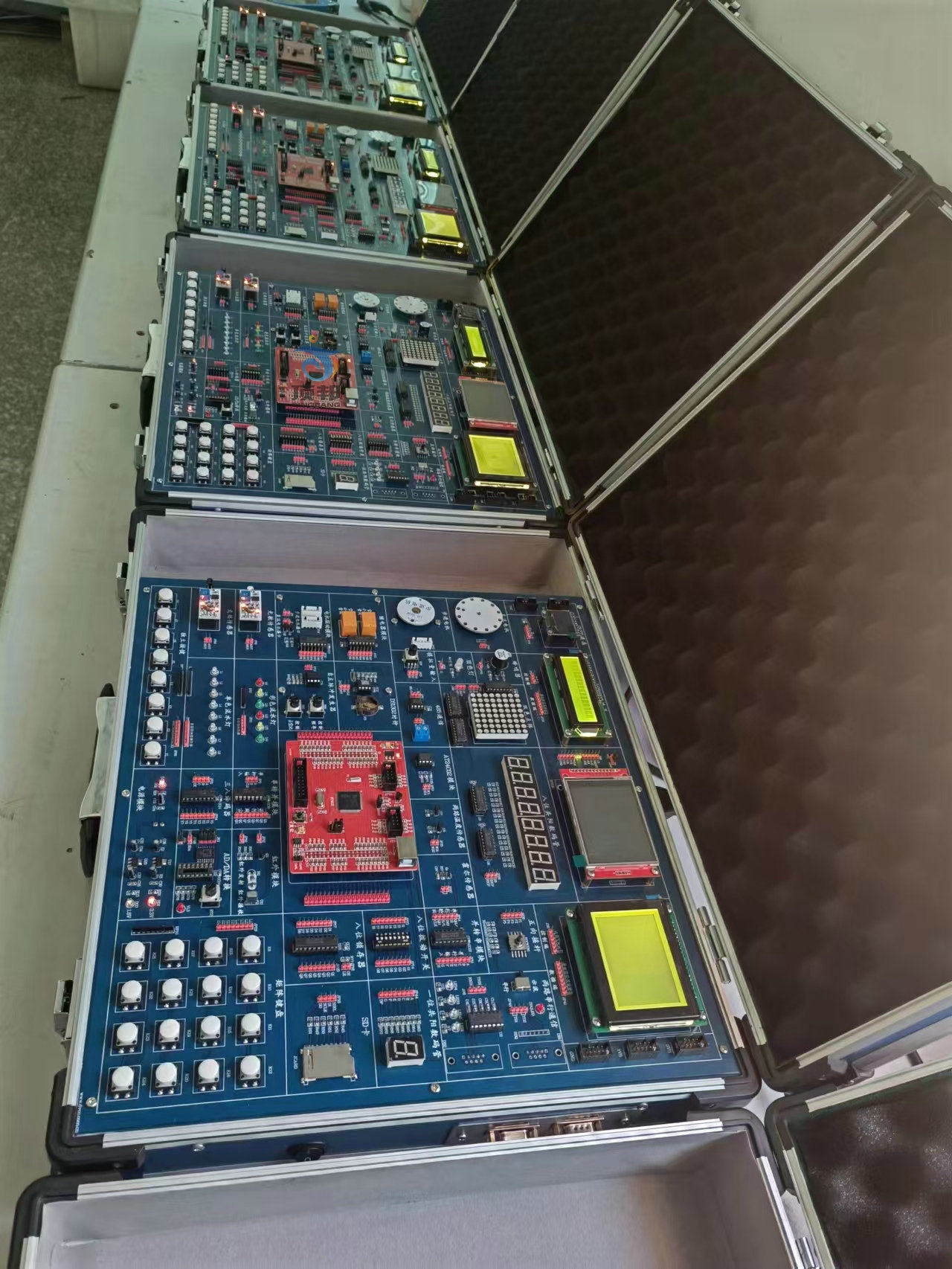 Ƕ��ʽ��Ƭ�C��Ӗ��