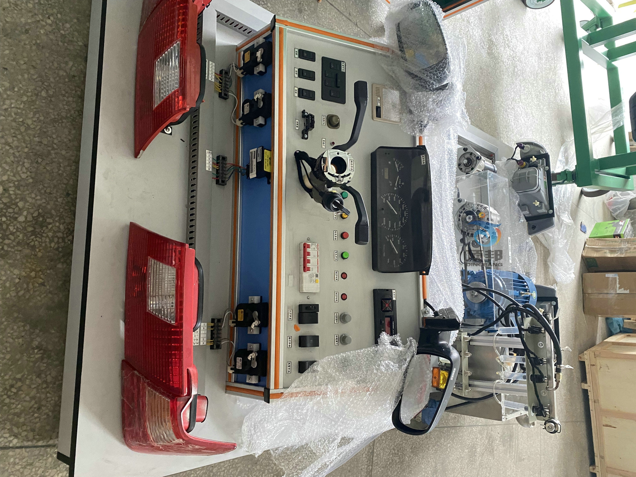 桑塔納2000GSI仿真電路實驗臺