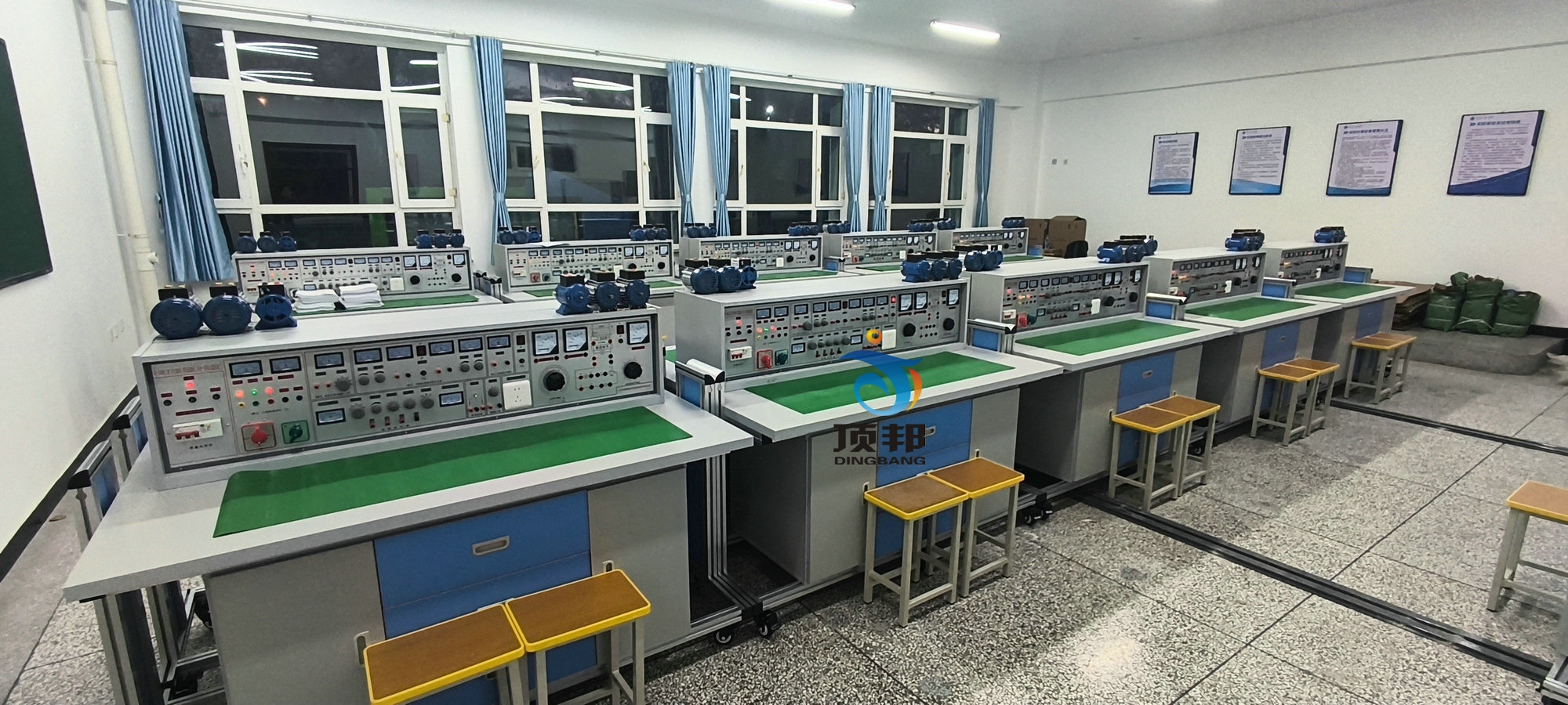 電工電子實訓(xùn)臺